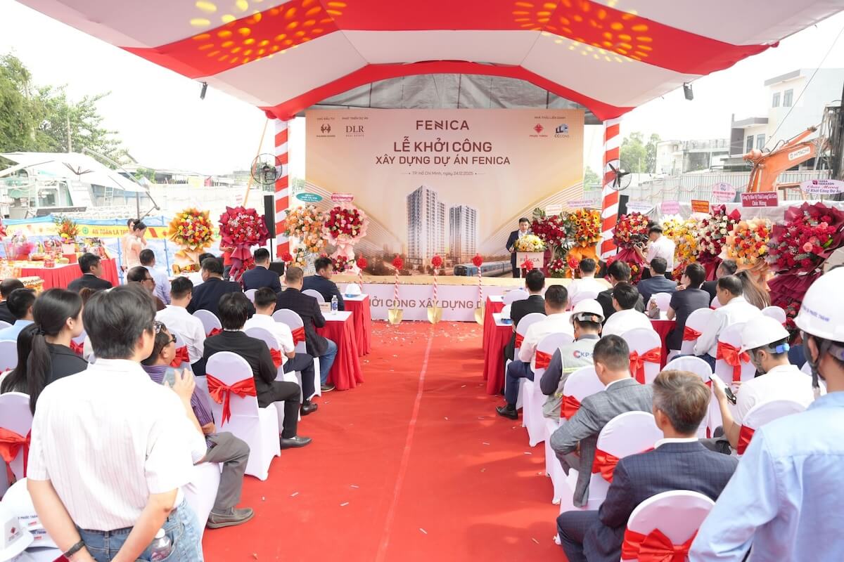 Lễ Khởi Công Dự Án Fenica Dĩ An: Mở Đầu Hành Trình Kiến Tạo 3 Đại diện chủ đầu tư Phượng Hoàng cam kết tiến độ thi công dự án Fenica