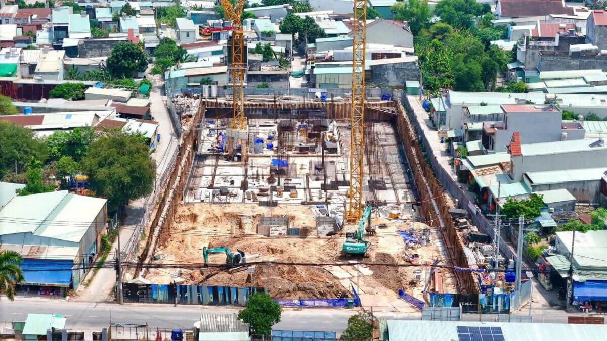 Bản Tin Công Trường Tháng 04/2026: Nhịp Độ Thi Công Bứt Phá Tại Fenica 2 Tiến độ thi công móng hầm chung cư Fenica Tân Đông Hiệp Dĩ An